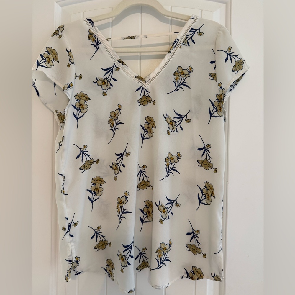 Papermoon Floral Top - Picture 3 of 4